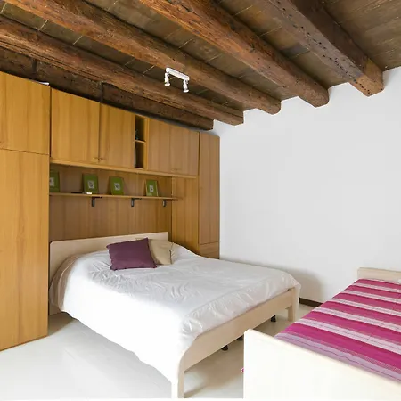 Calle Sacrestia Apartment Venice