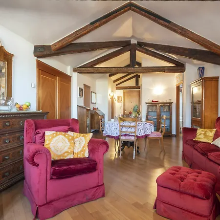 Ve.n.i.ce Cera Angels' Attic Apartment Venice