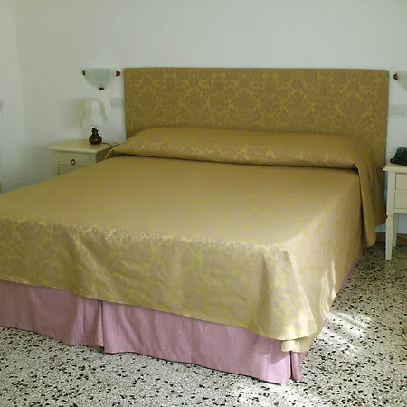 Herion Guest house 2*