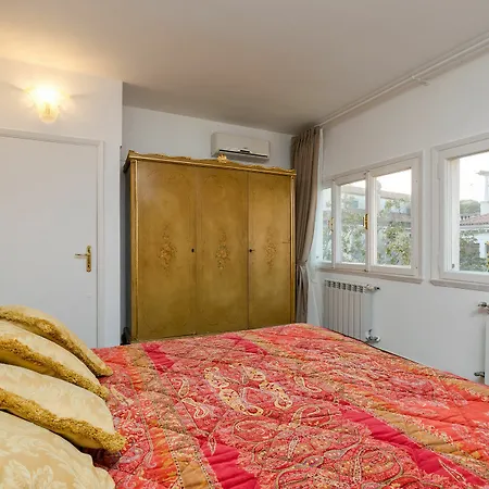 San Samuele Apartment Venice