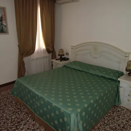 Herion Guest house 2*