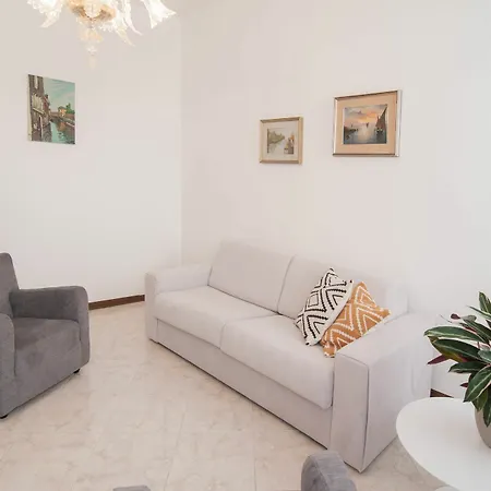 Riva Excelsior Apartment *