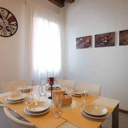 Venetian Style 1 Hotel 2*