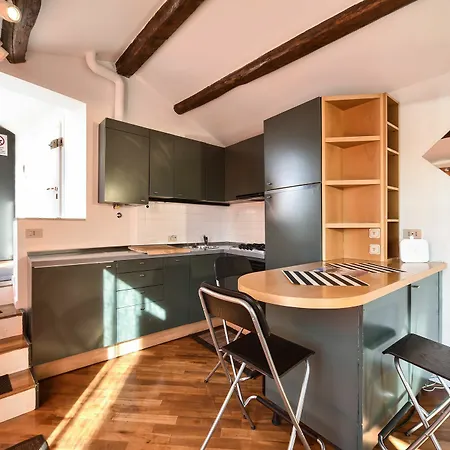 Santa Maria Formosa Apartment Venice