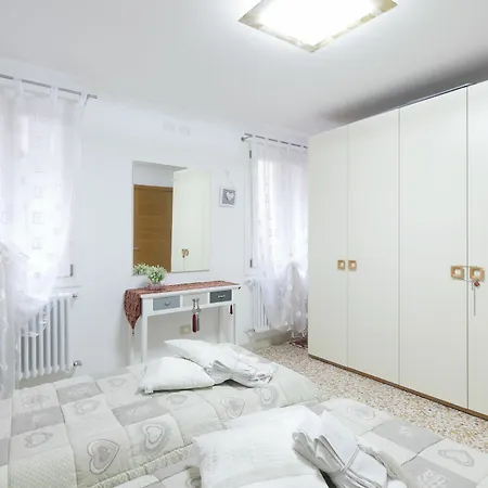 Apartment Crystal Deluxe
