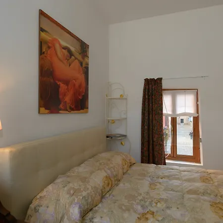 Citadelle - With Balcony Hotel *