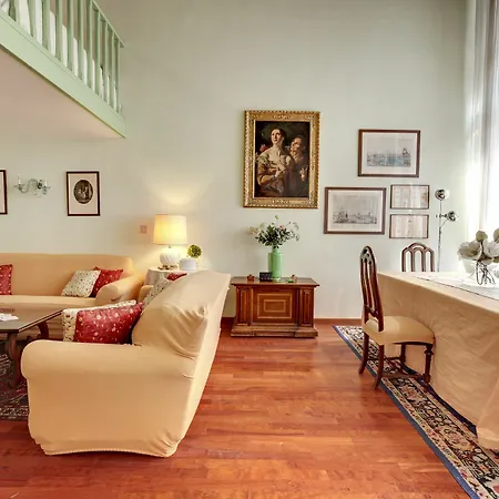 Castello Apartment