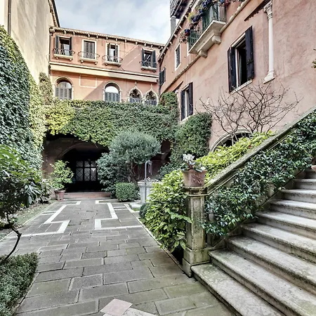 Apartment Castello *
