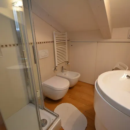 Guggenheim Museum, Cool, 6Pax,Wifi, Aircnd Apartment