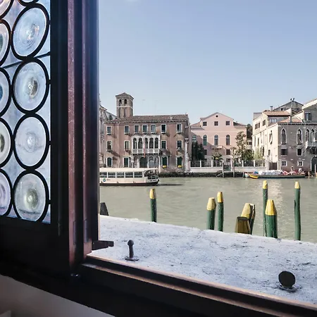 Admiral Emo Palace Over Canal Grande Apartment