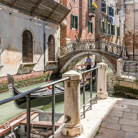 Admiral Emo Palace Over Canal Grande Apartment