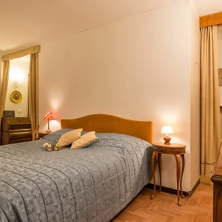 Admiral Emo Palace Over Canal Grande Apartment
