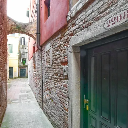 Casa Apartment *