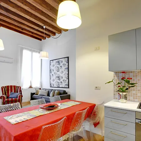Hotel apartamentowy La Fenice Wenecja