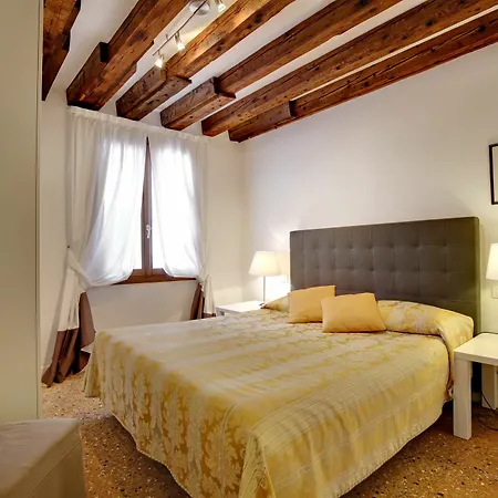 La Fenice 2* Wenecja
