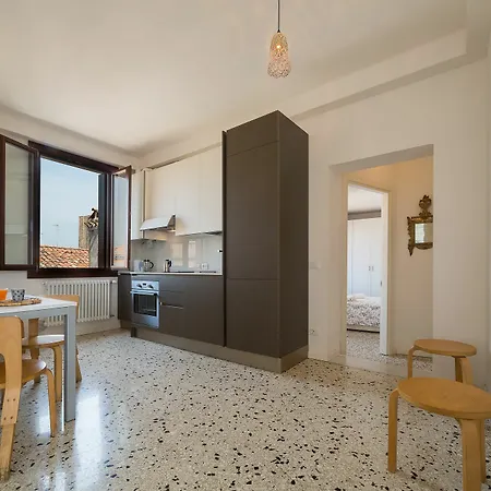 Ve.n.i.ce Cera Casa Margherita Apartment