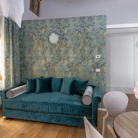 Polo's Treasures Apartment