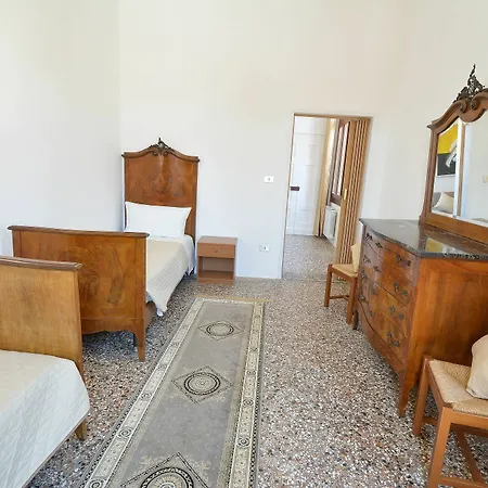 Apartment William Venice