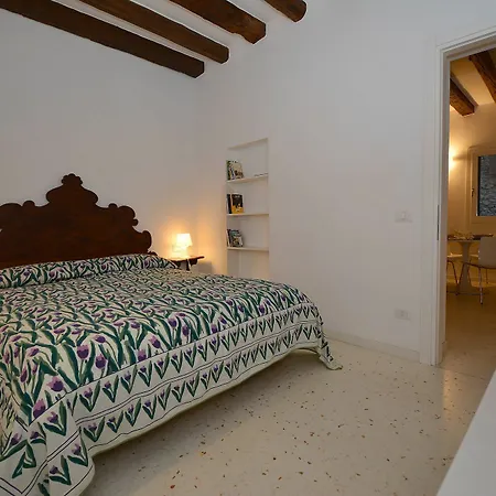 Guggenheim Museum, Cool, 4Pax Apartment
