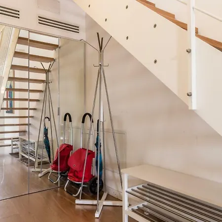 Carmini Canal View And Balcony With Lift Apartment *