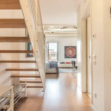 Apartment Carmini Canal View And Balcony With Lift *