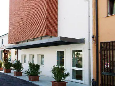 Hotel Mary