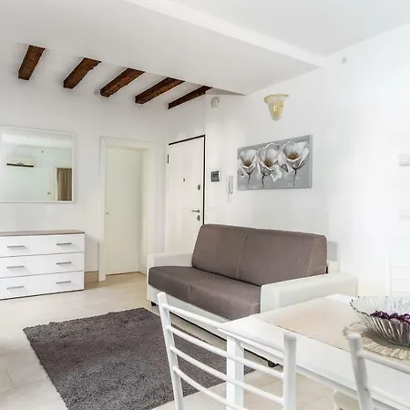 Apartment San Samuele