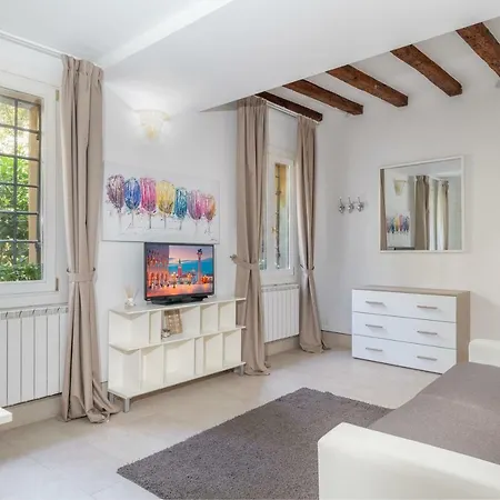 San Samuele Apartment Venice