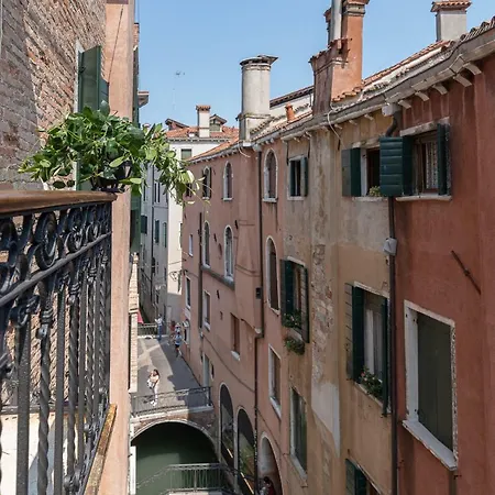 La Finestra Sulle Beccarie Venice