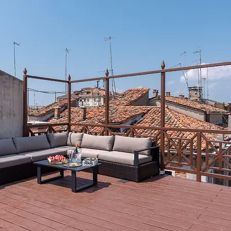 Guest house La Finestra Sulle Beccarie 2*
