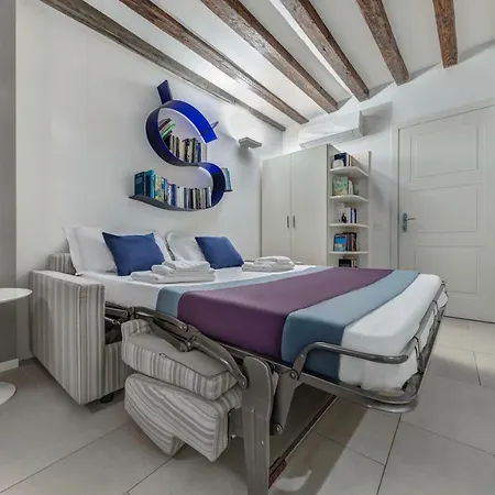 Accademia Palace By Casa Da Apartment