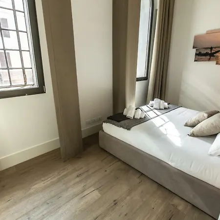 Apartment Elegant Fornasa Vecia, Canal View With A Beautiful Garden R&r Venice
