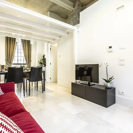 Elegant Fornasa Vecia, Canal View With A Beautiful Garden R&r *