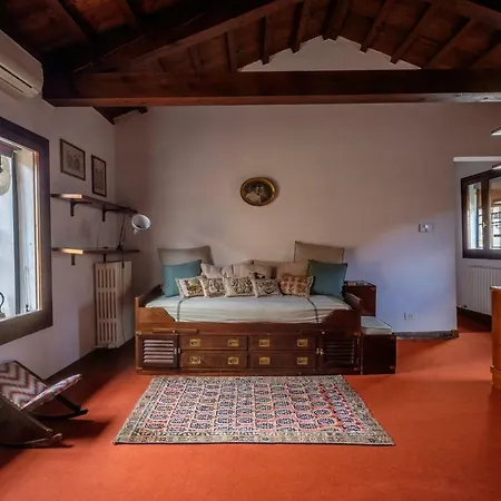 Ca' Affresco Apartment *