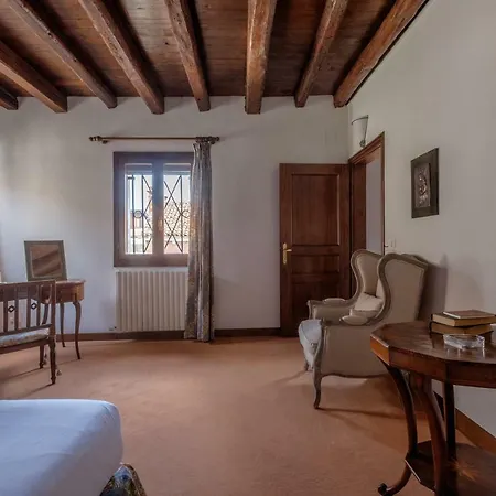 Ca' Affresco Apartment Venice