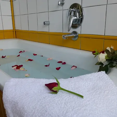 Hazel 3* Venice