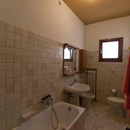 Ca Dei Fioi Piano Nobile In Palazzo Del 1500 Apartment Venice