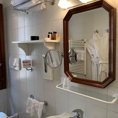 Hotel La Calcina 3*