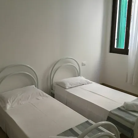 Apartment Ormesini *