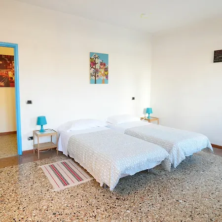 Casa Luminosa