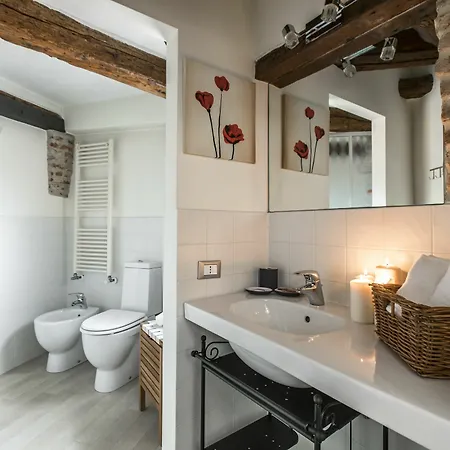 Apartment Design District R&r *
