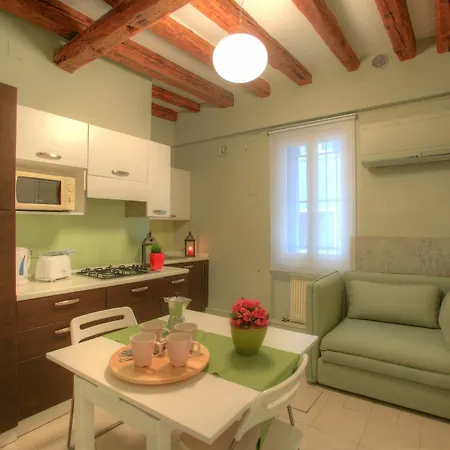 Apartment Santa Lucia *