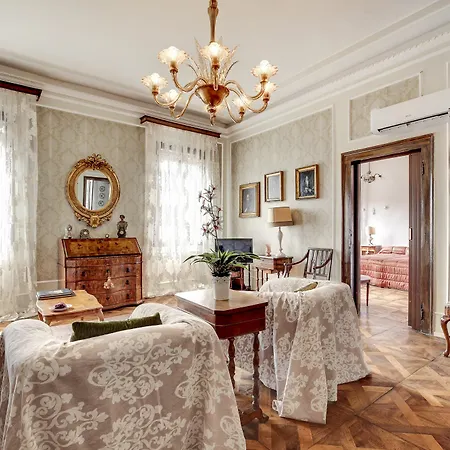 Apartment San Vidal Venice