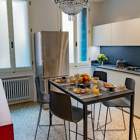 Ca' Fornoni Grand Canal Apartment Venice