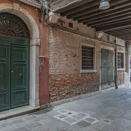 Apartment Ca' Fornoni Grand Canal