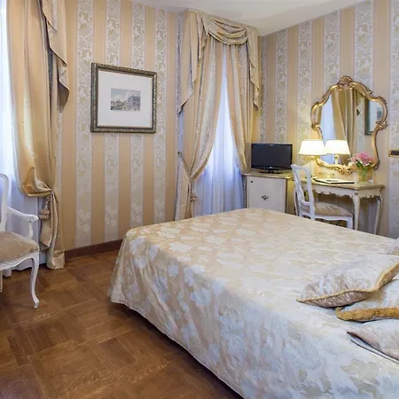 Savoia & Jolanda Hotel