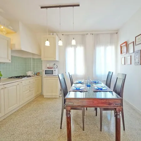 Apartment N 358 *
