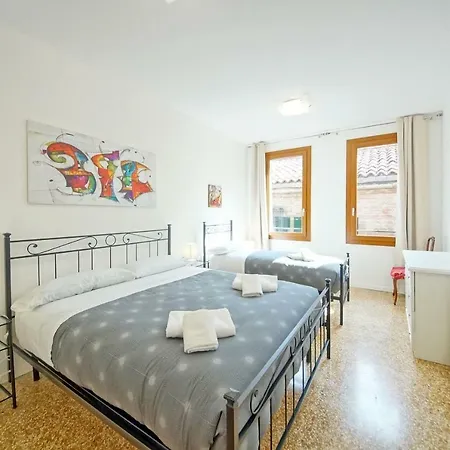 Dolcevita N 374 *
