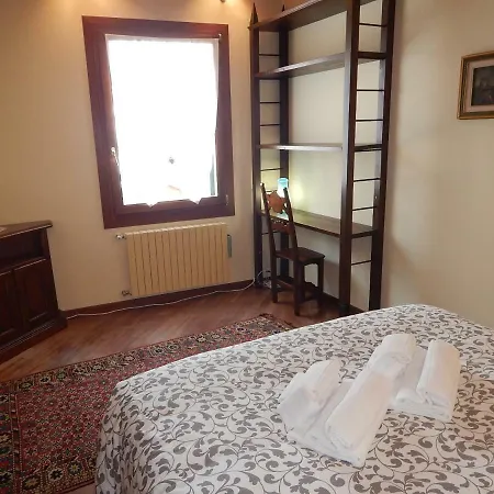 Romantic Escapade In Apartment Venice