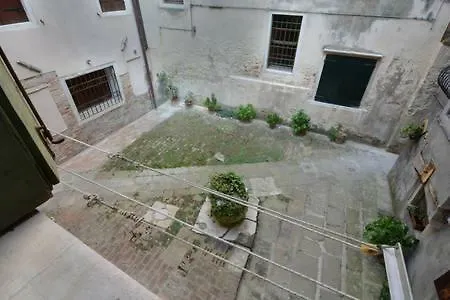 Ca' Correggio * Venice
